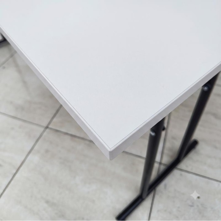 Mesa de Reuniones Apilable 180x60 cm Madera RH Negra Myp Company - Escritorio Elegante para Sala de Juntas