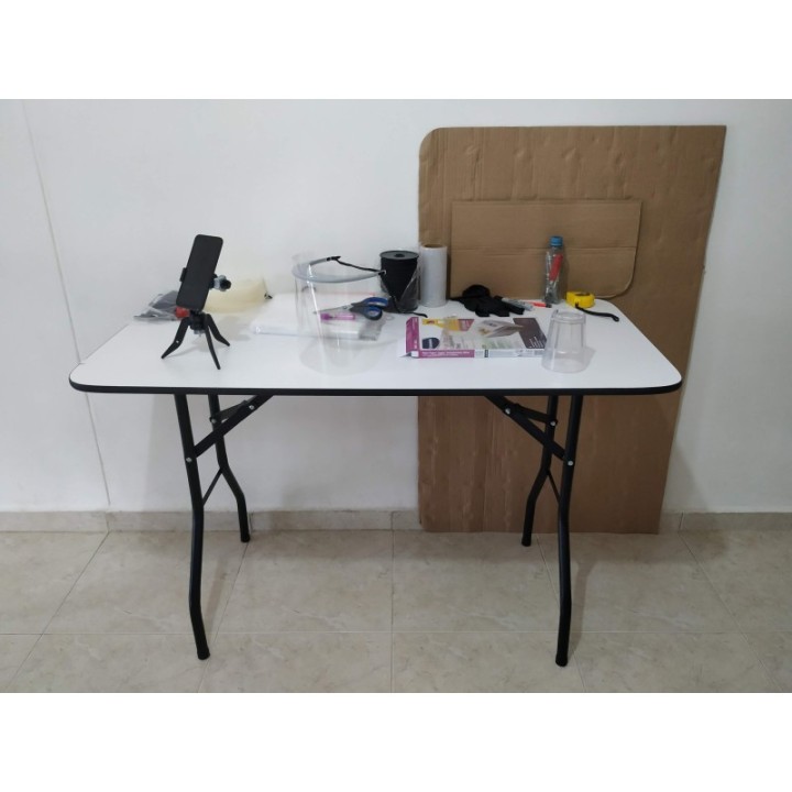 Mesa plegable como escritorio para computadora de 120cm