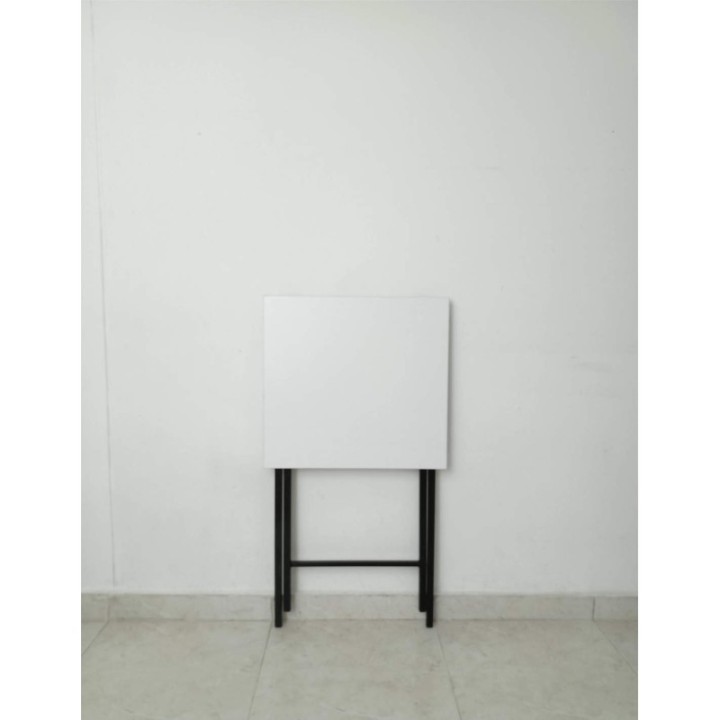 Mesa Auxiliar Plegable Blanco y Negro 48cmx45cmx75cm(alto)